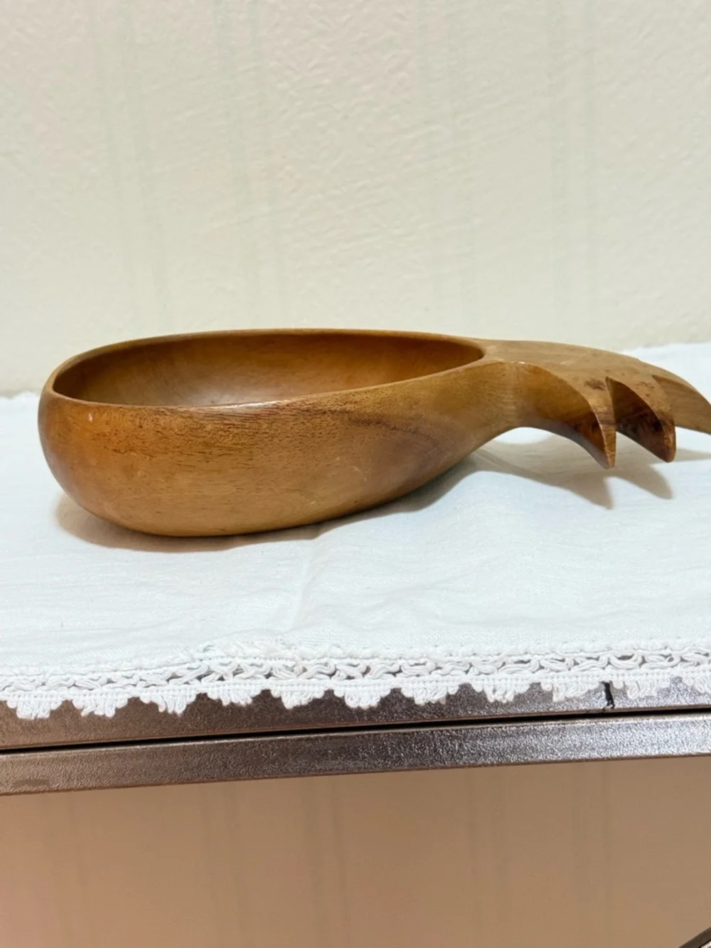 Vintage‎ Hand-Carved Pineapple Wood Serving Bowl - Natural Brown